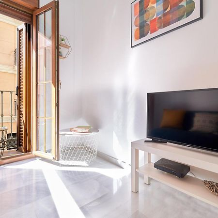 Apartamento En El Centro, Tranquilo Y Luminoso Malaga Luaran gambar