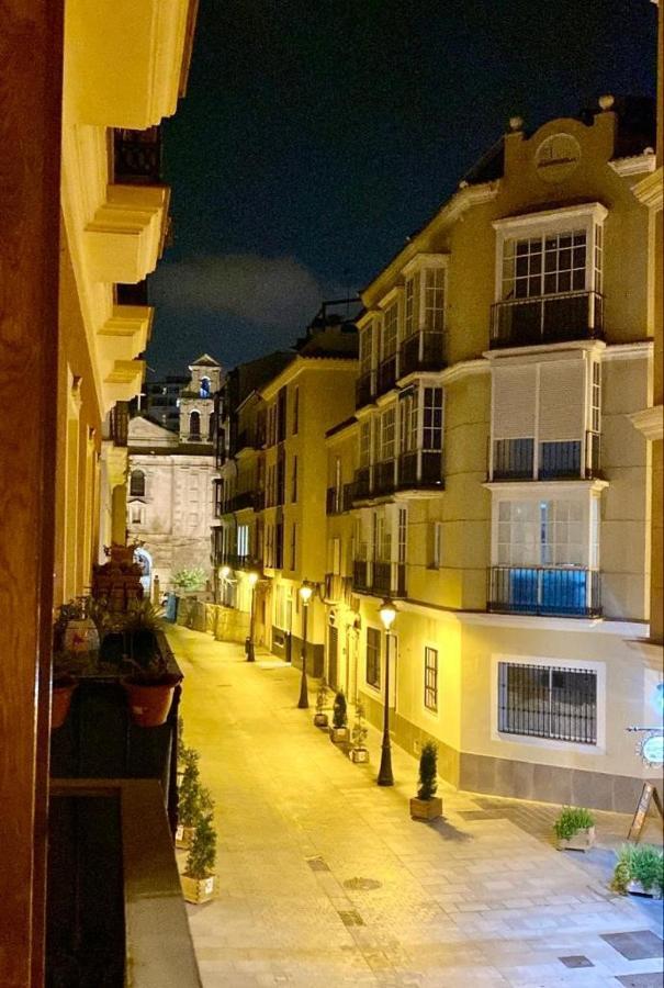 Apartamento En El Centro, Tranquilo Y Luminoso Malaga Luaran gambar