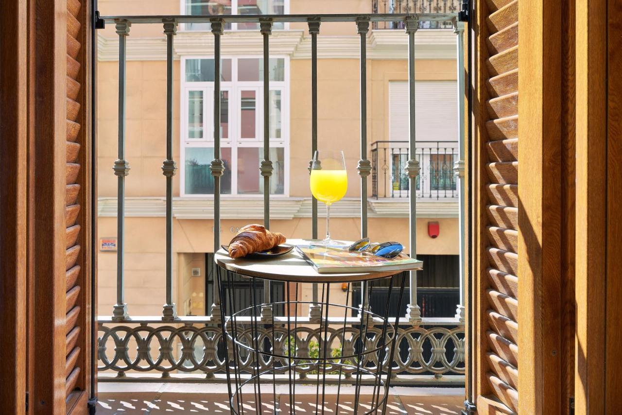 Apartamento En El Centro, Tranquilo Y Luminoso Malaga Luaran gambar