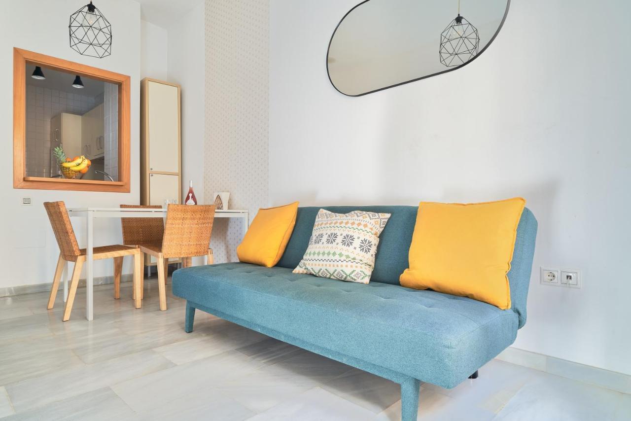 Apartamento En El Centro, Tranquilo Y Luminoso Malaga Luaran gambar