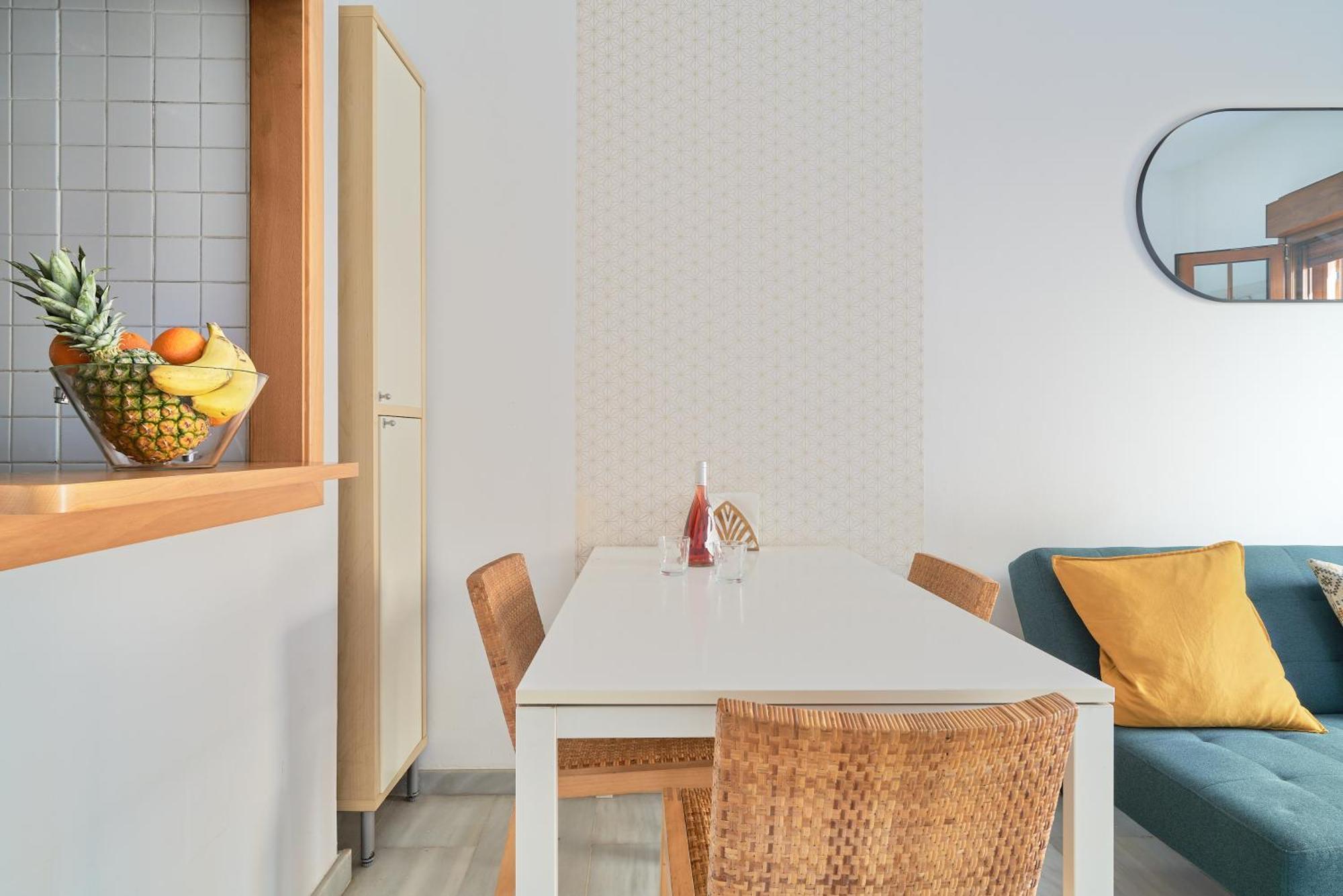 Apartamento En El Centro, Tranquilo Y Luminoso Malaga Luaran gambar